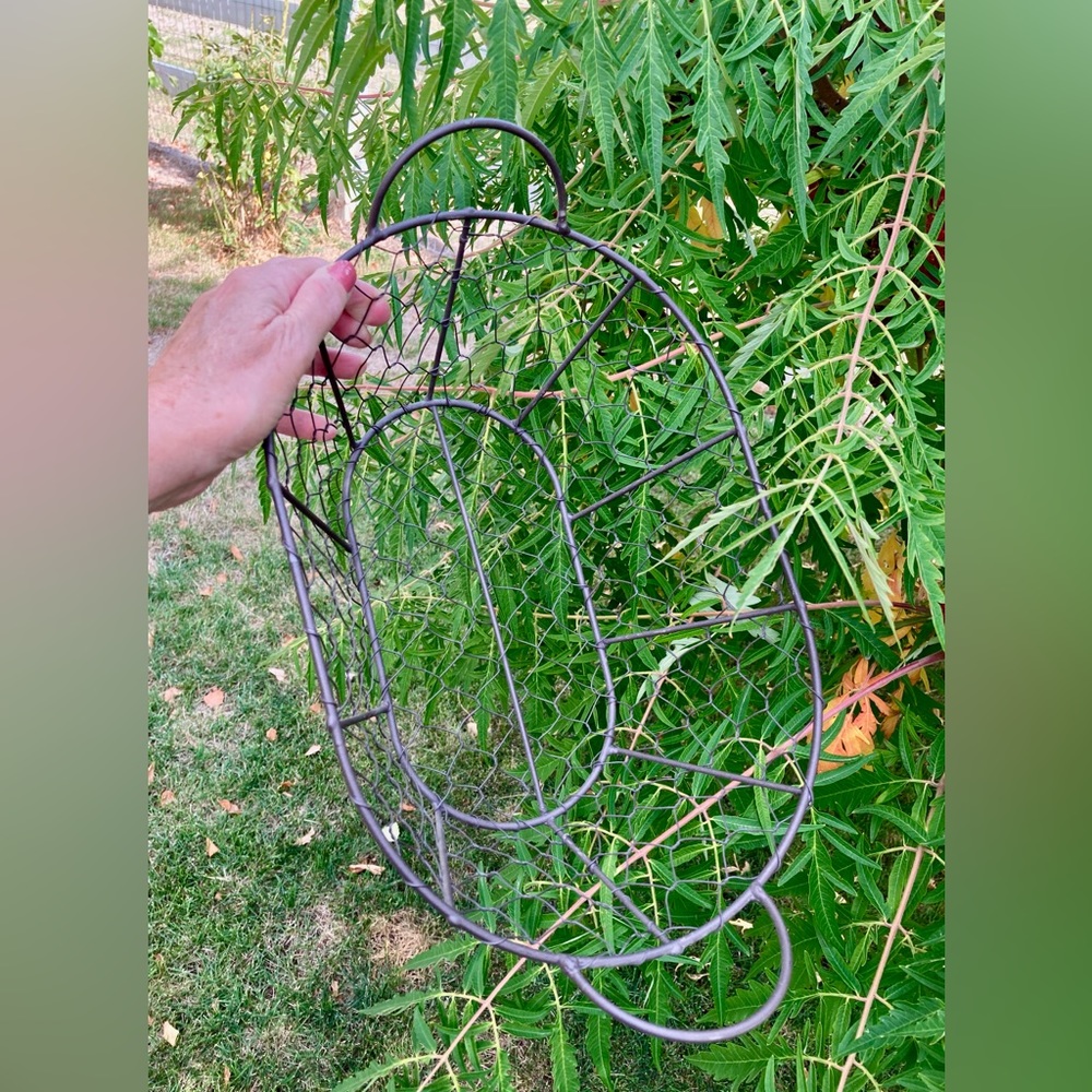 🌻Rustic Metal Basket - Picture 6 of 6